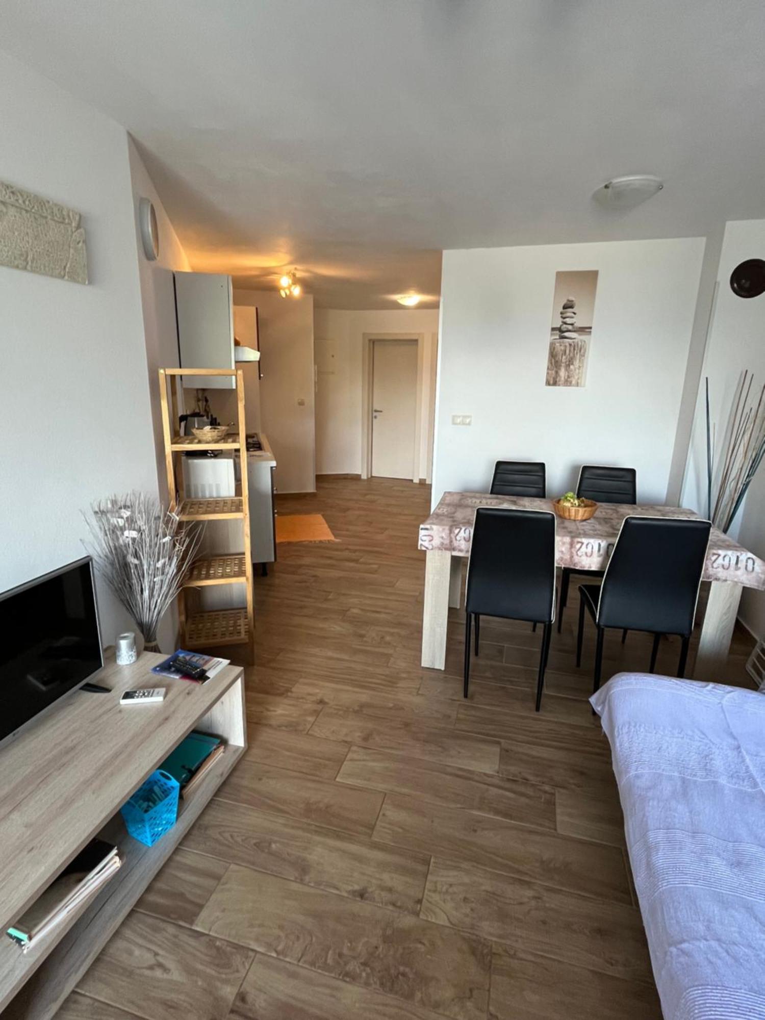 Apartments Amore Башка Екстер'єр фото