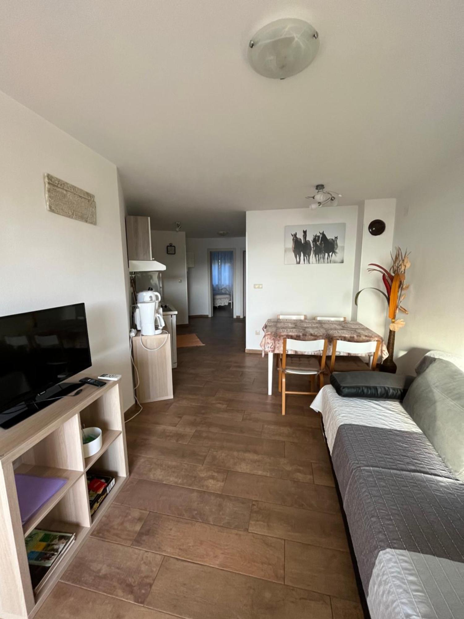 Apartments Amore Башка Екстер'єр фото