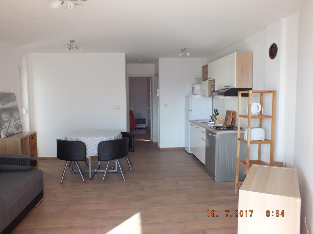 Apartments Amore Башка Екстер'єр фото